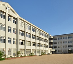 学校
